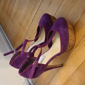 Like new Sole Impression purple heels size 7.5